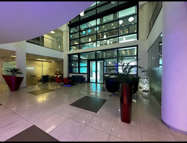 80M² OFFICE TO LET IN SANDTON CENTRAL